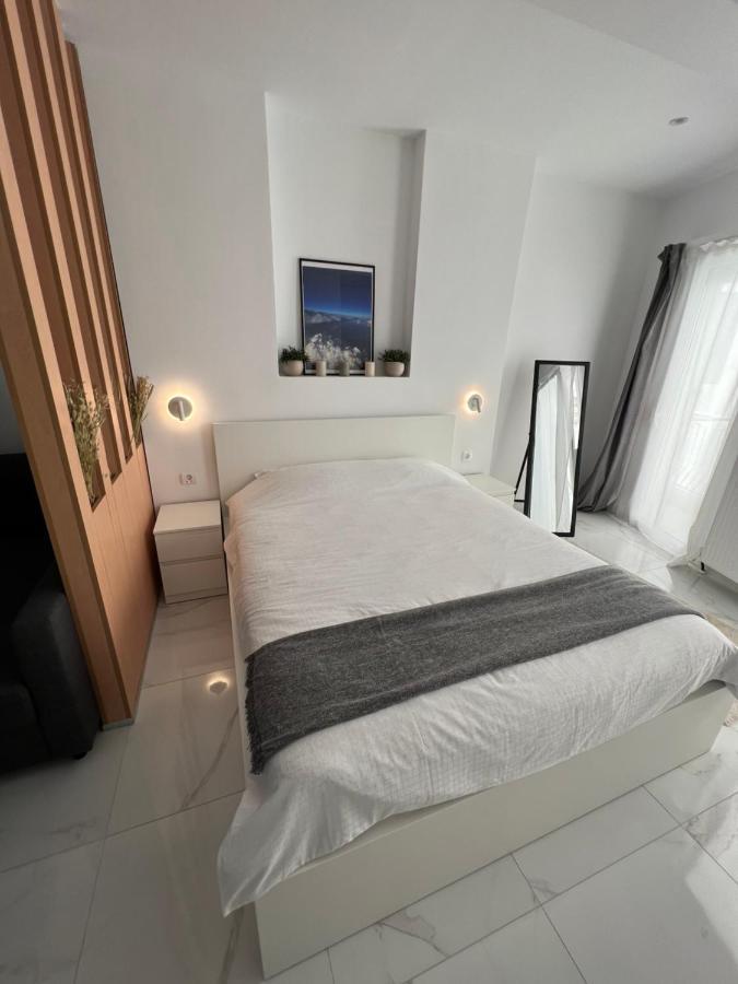Modern 1-Bedroom Apartment In The City Center Θεσσαλονίκη Εξωτερικό φωτογραφία