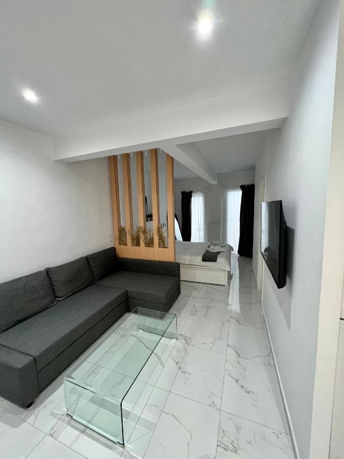 Modern 1-Bedroom Apartment In The City Center Θεσσαλονίκη Εξωτερικό φωτογραφία